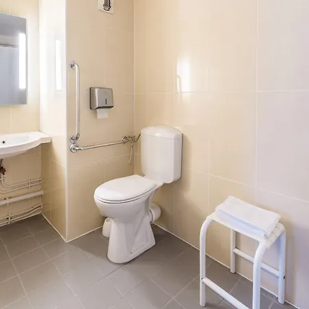 B&B Hotel Avignon 2