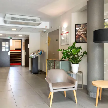 Hotel B&B Hotel Avignon 2 2*