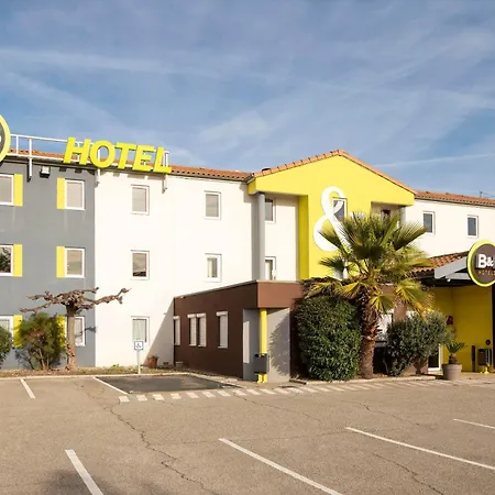 B&B Hotel Avignon 2 2*